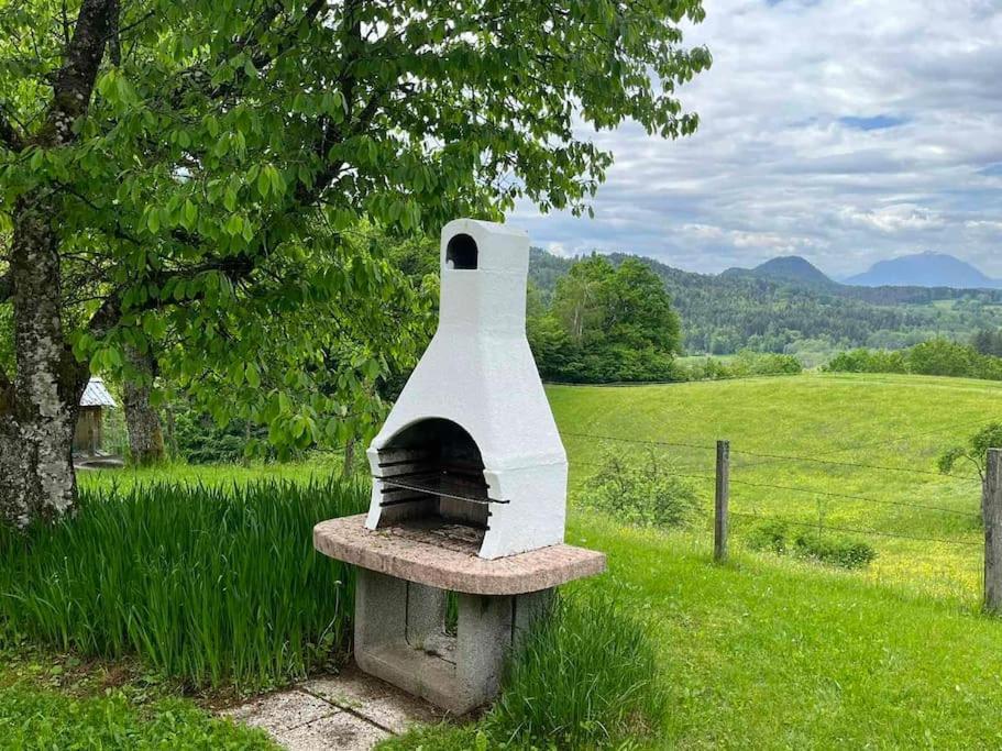 Charmantes Ferienhaus In Bester Lage Keutschach am See Exteriér fotografie