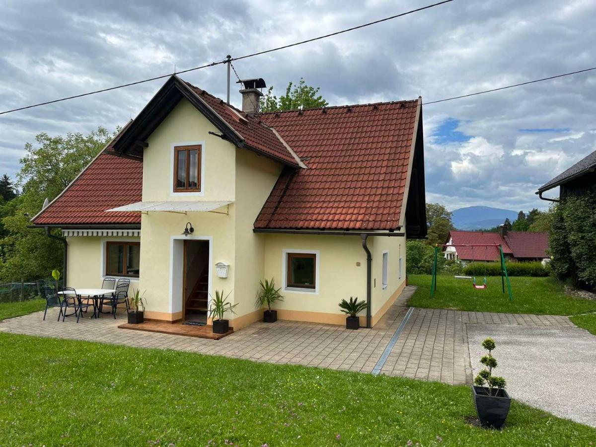 Charmantes Ferienhaus In Bester Lage Keutschach am See Exteriér fotografie